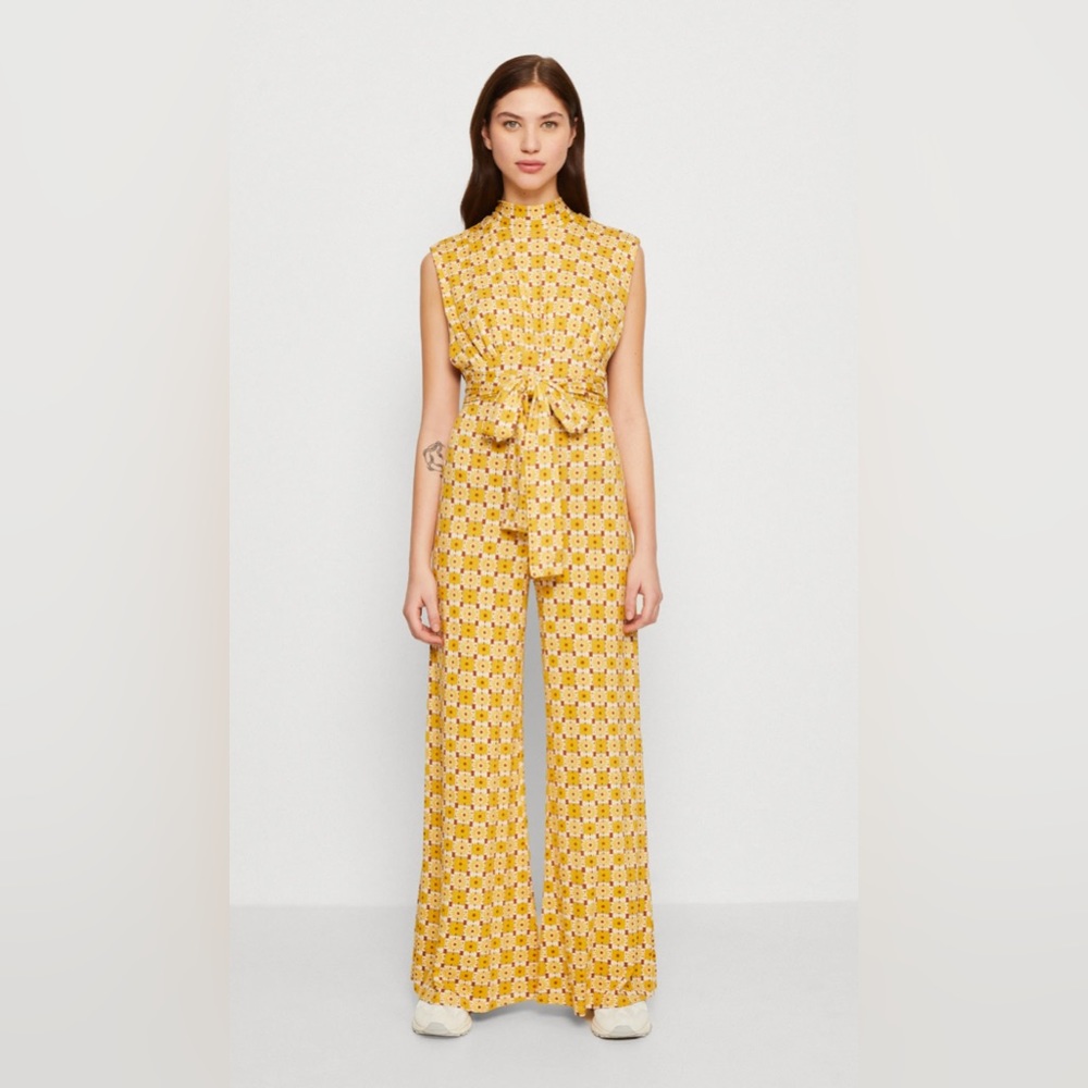 NEW FREE PEOPLE ❗️LAST ONE❗️- Vibe Check Jumpsuit in Sunflower Combo - Picture 9 of 14